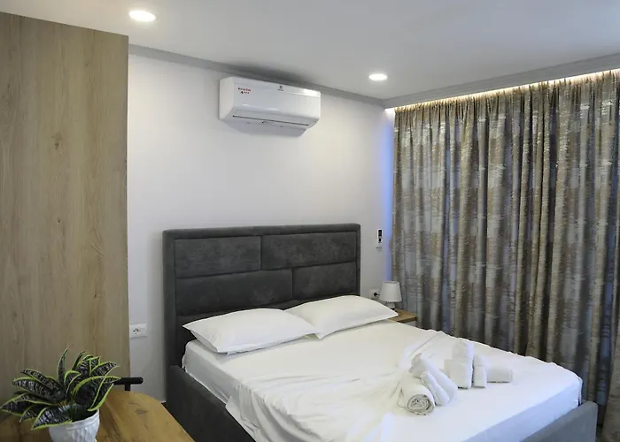 Sea View Apartment *